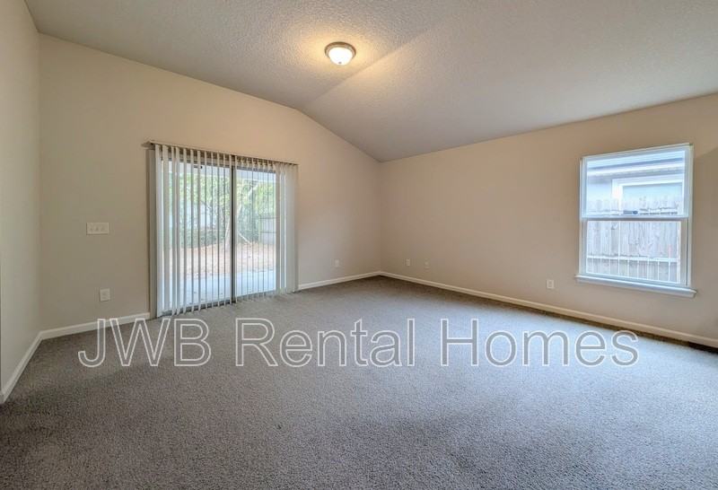 5591 Village Pond Cir - Photo 6 of 19