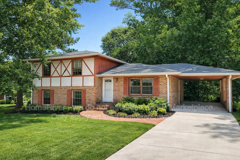 1816 Hallmark Dr - Photo 2 of 7