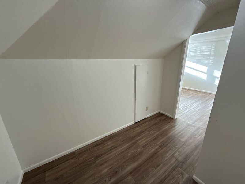 635 Thompson Ave Ne Apt A - Photo 3 of 16