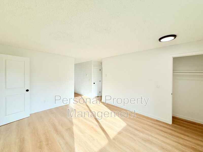 7422 Ne Hazel Dell Ave #11 - Photo 3 of 11