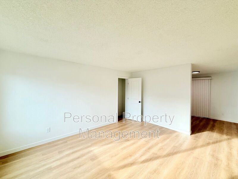 7422 Ne Hazel Dell Ave #11 - Photo 4 of 11