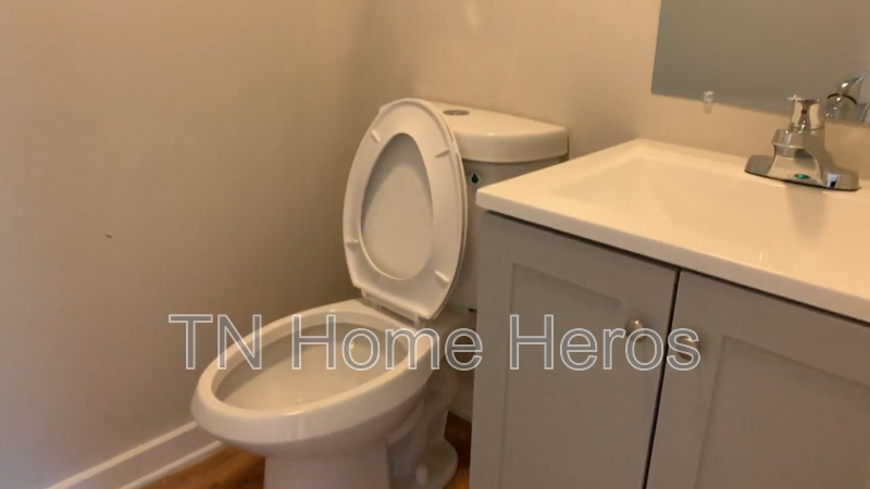 1621 Mingle Ave - Photo 4 of 9