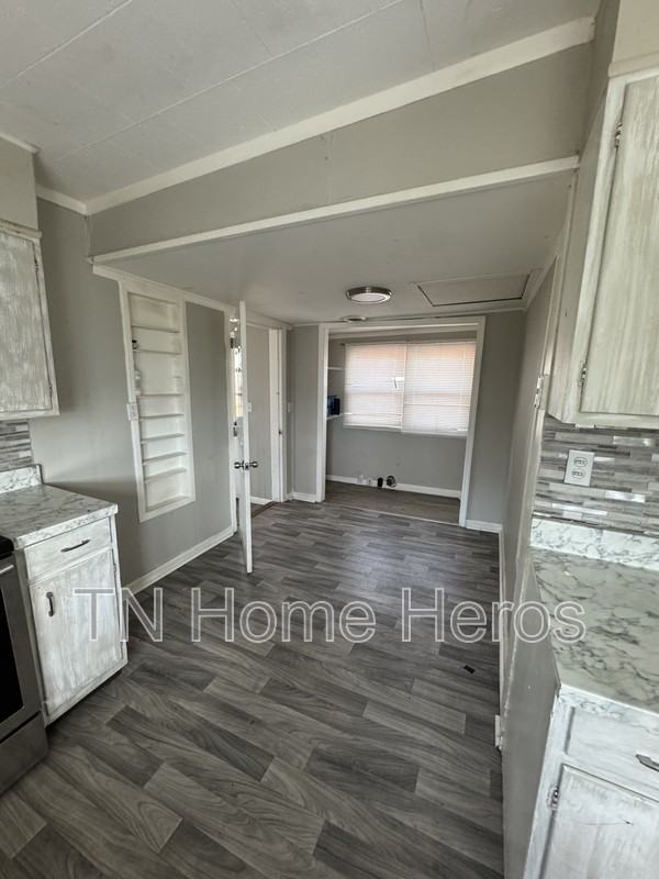 2409 Hoitt Ave - Photo 2 of 5