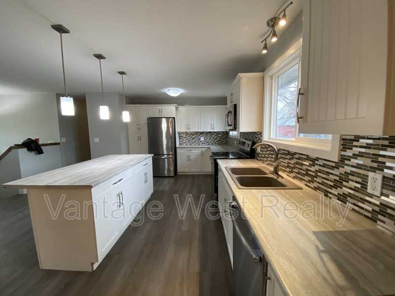 3517 Webber Rd - Photo 4 of 21