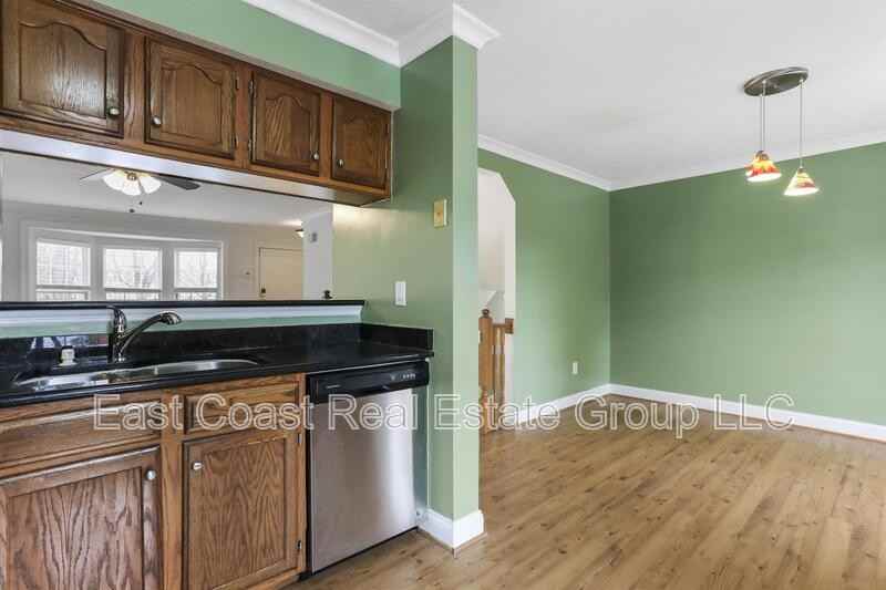 5257 Earles Ct - Photo 6 of 32