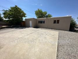 featured image of 3524 Cuervo Dr Ne