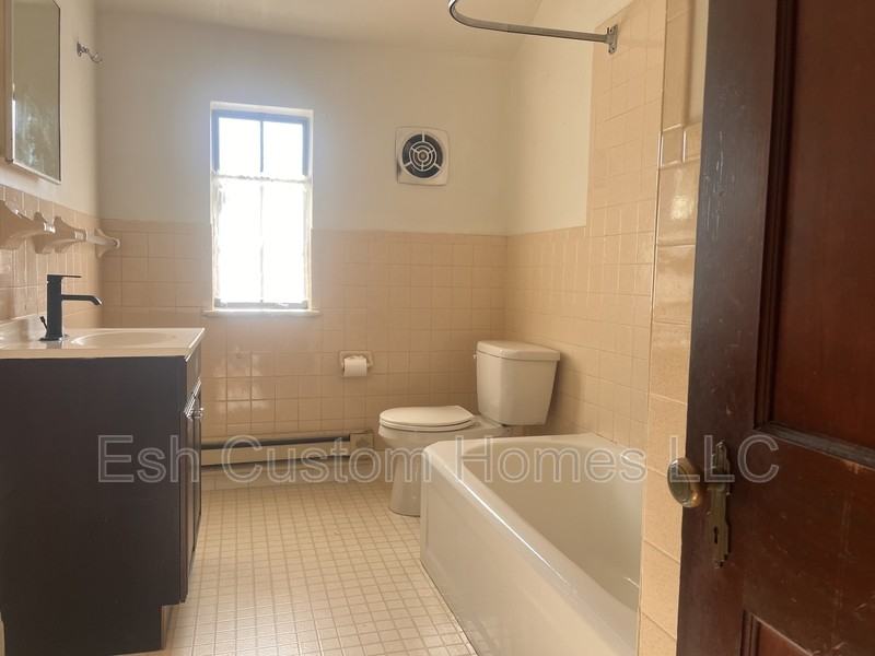 Safe Harbor Vlg - Photo 2 of 3