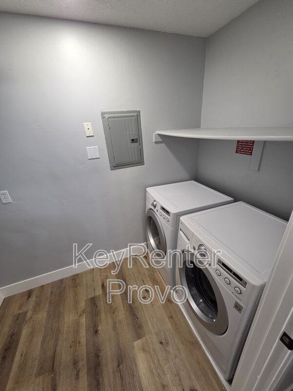 8196 N Cedar Springs Rd - Photo 2 of 13