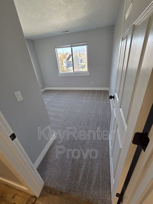 8196 N Cedar Springs Rd - Photo 3 of 13