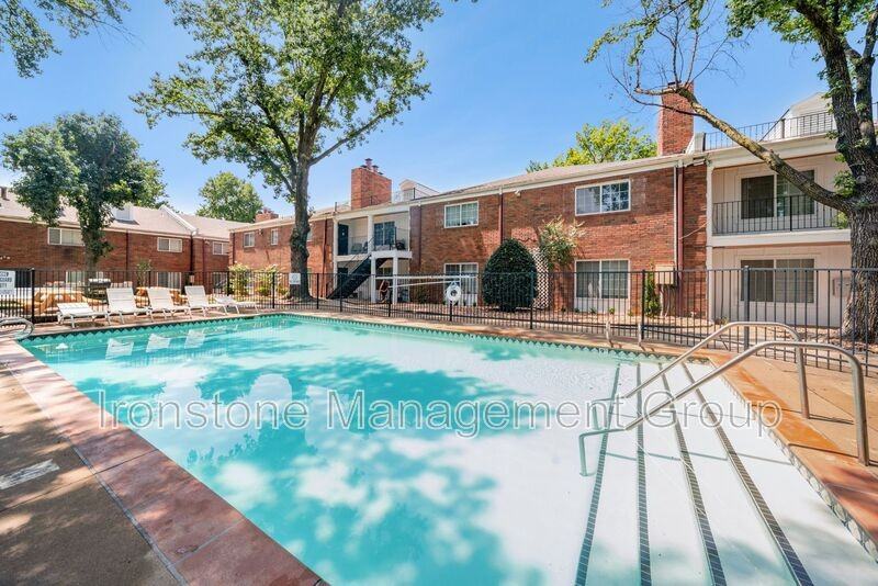 4511 E 31st St #25 - Photo 4 of 37