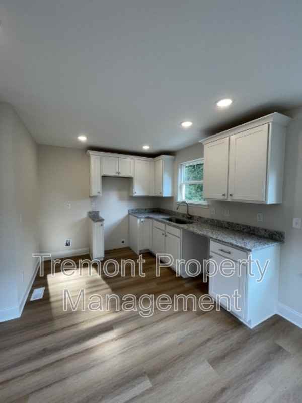 W 37th St - Photo 2 of 7