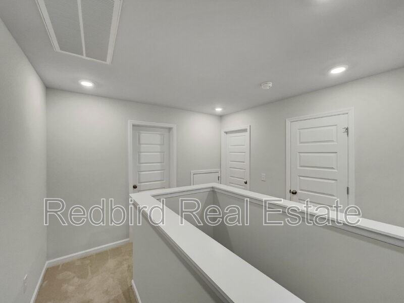 1611 Manuka Ln - Photo 7 of 24