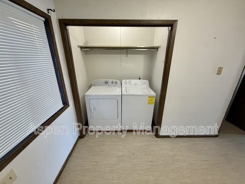 2101 Division St #10 - Photo 3 of 7