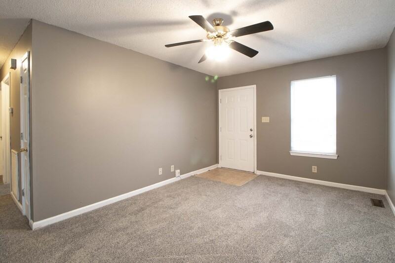 924 Van Buren Ave #NA - Photo 4 of 26