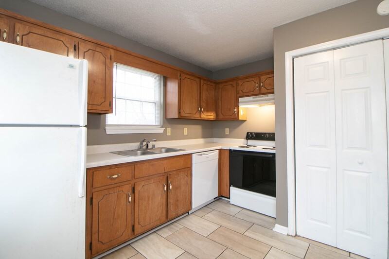 924 Van Buren Ave #NA - Photo 7 of 26