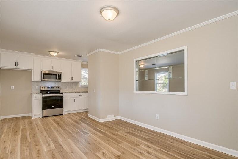 2620 Lumpkin Rd - Photo 4 of 10