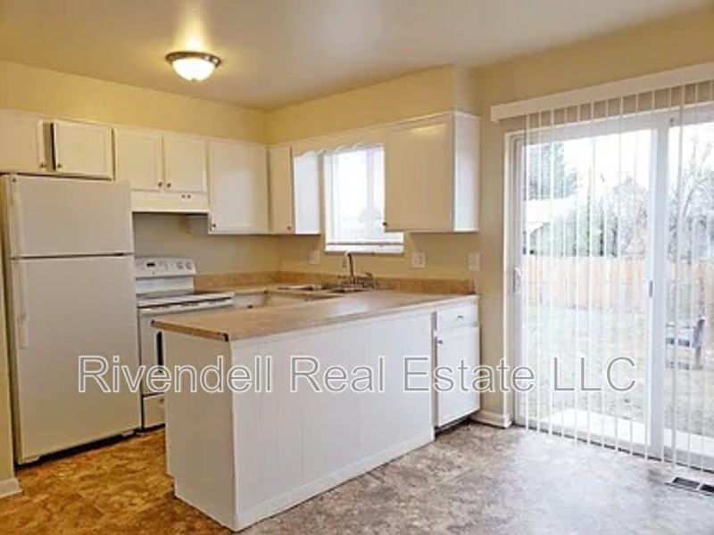 48 Lima St - Photo 3 of 7