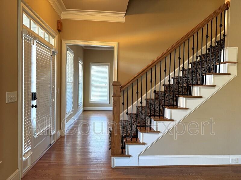 1520 Vassar Ave - Photo 6 of 29