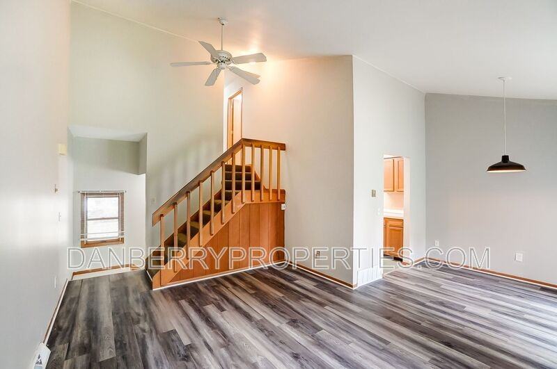 3162 Kylemore Rd - Photo 3 of 22