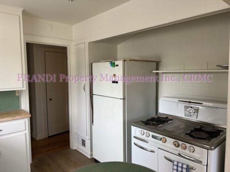 1131 Upper Magnolia Ave - Photo 4 of 15