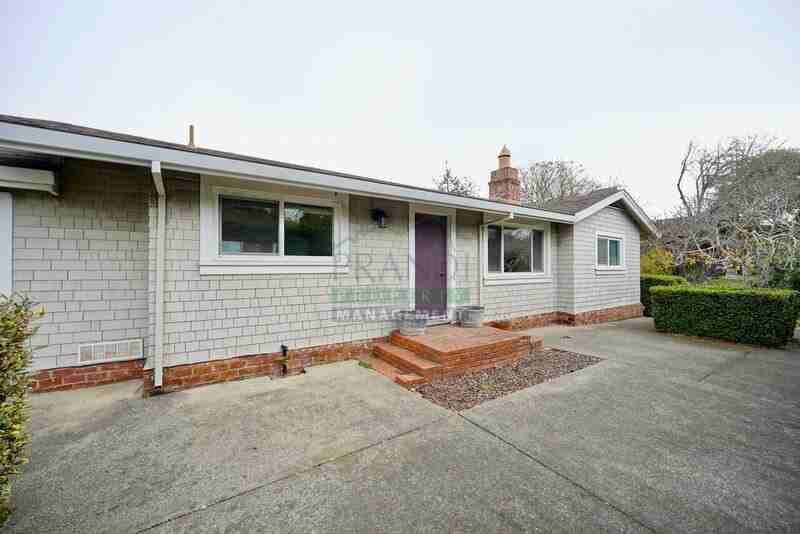 893 Tiburon Blvd - Photo 2 of 16