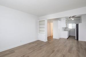 featured image of 2660 Hornblend St