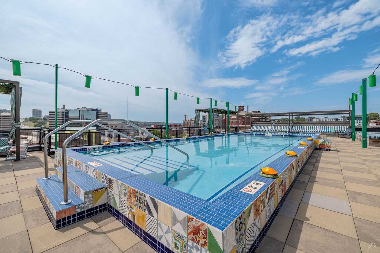 1989 Main - Photo 2 of 27