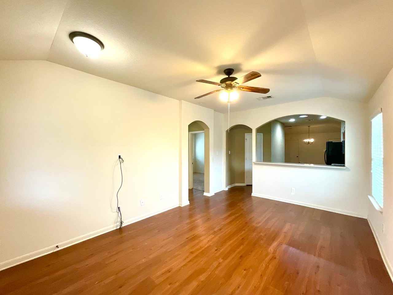 1058 Stone Br - Photo 5 of 39