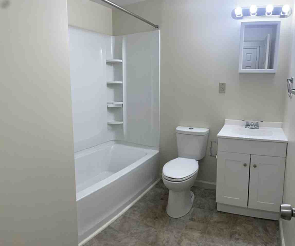 Audubon Apts. B Bldg - Photo 4 of 17