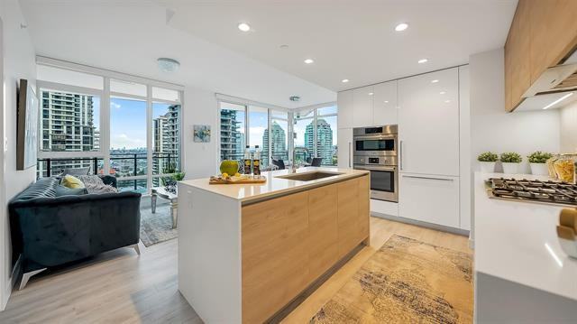 2085 Skyline Drive #15th Floor - Photo 3 of 21