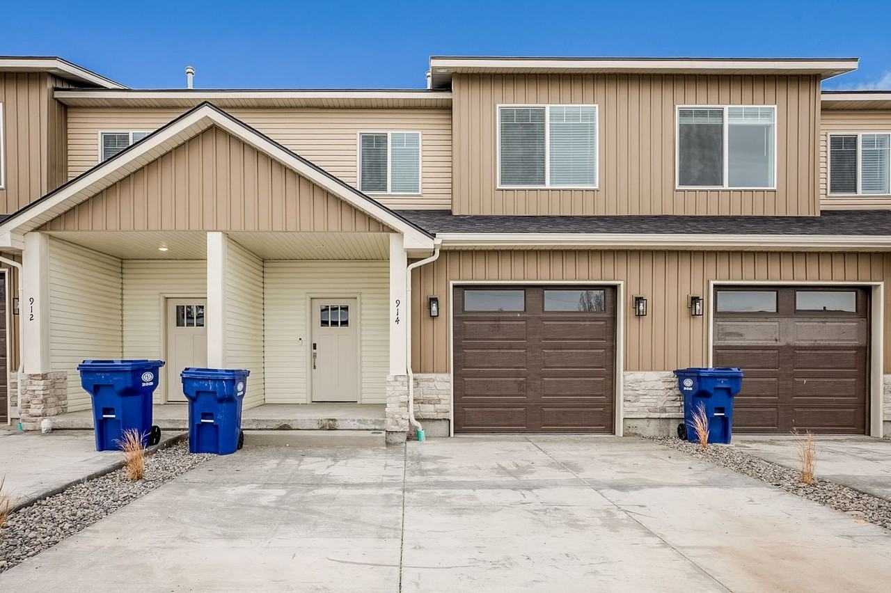 914 Home Run Ave - Photo 2 of 37