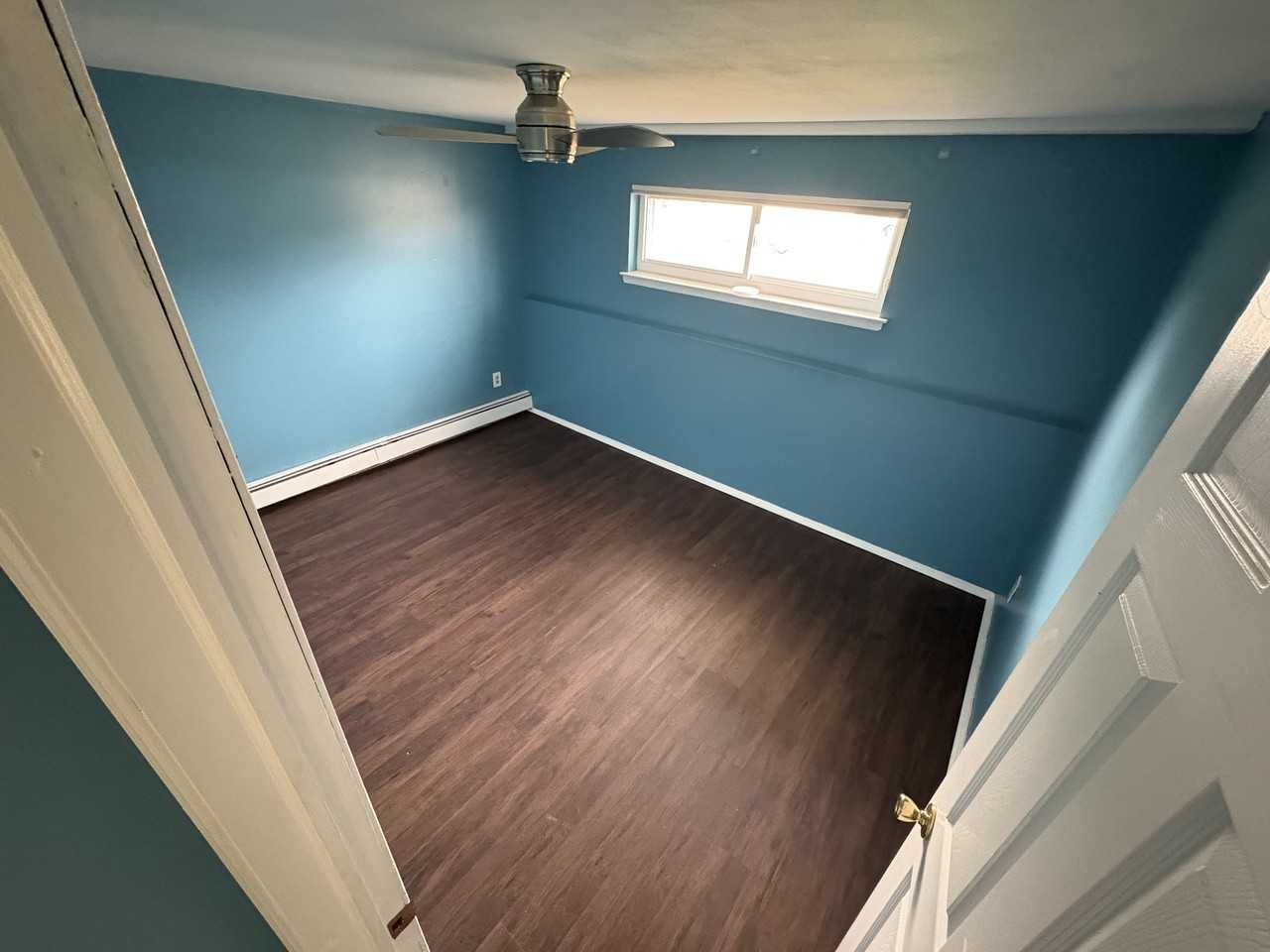 169 Fifty Acre Road South - Photo 3 of 7