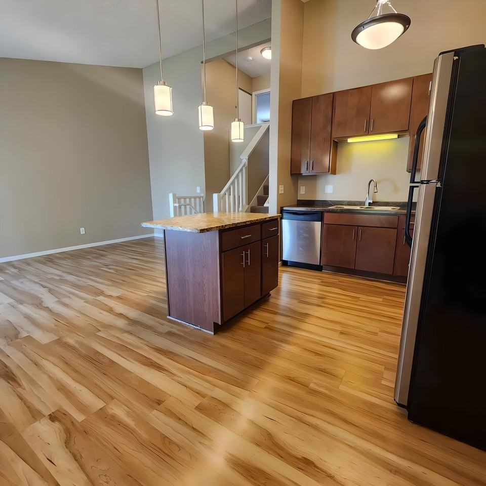 Eagan Gables - Photo 4 of 50