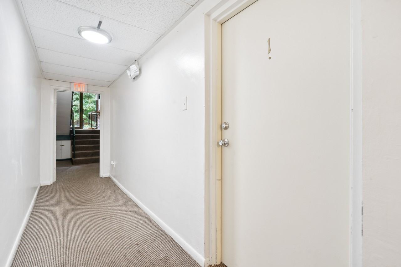 760 5th Avenue - Photo 3 of 42