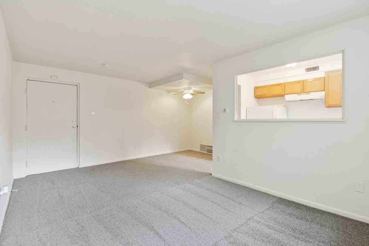 760 5th Avenue - Photo 4 of 42