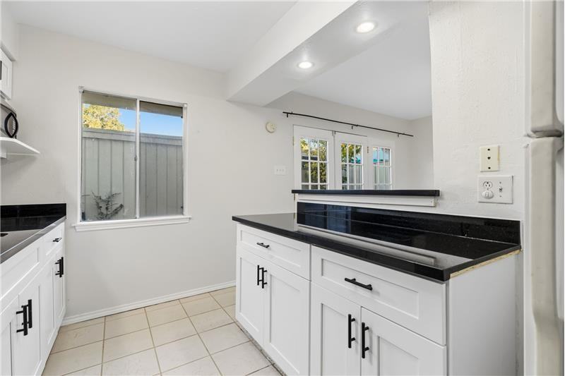 6422 Burgoyne Rd Unit 150 - Photo 5 of 44