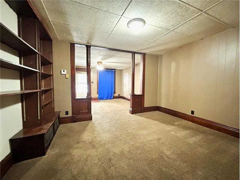 214 W Warren St - Photo 4 of 15