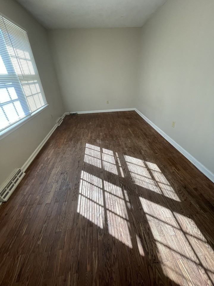 177 Seminole Drive - Photo 7 of 12