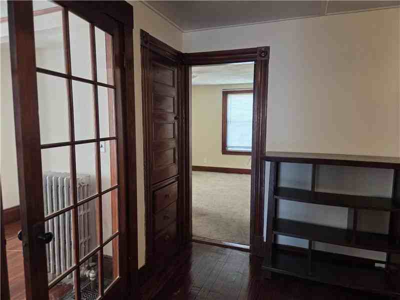 Crescent St - Photo 5 of 11