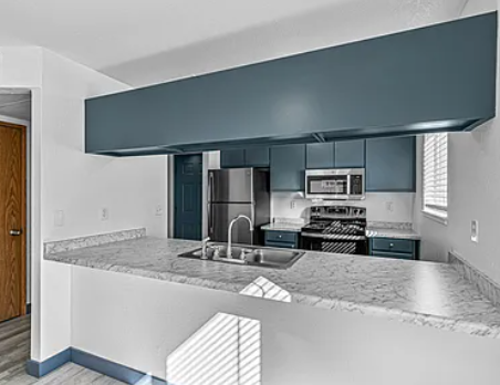 598, ID # 2010 Crater Lake Avenue - Photo 6 of 18