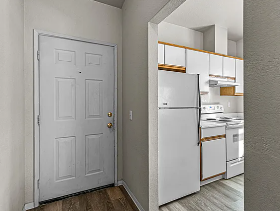 600 ID |# 2010 Crater Lake Avenue - Photo 6 of 13