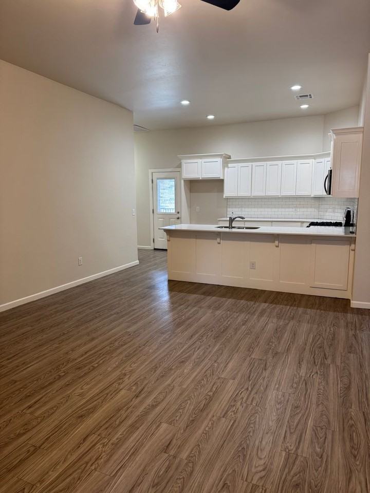 4715 Enclave Pl - Photo 5 of 25