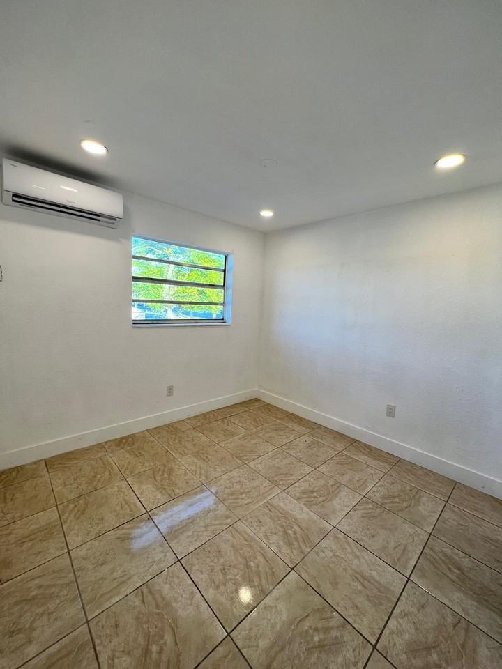 1265 Sharazad Boulevard - Photo 2 of 29