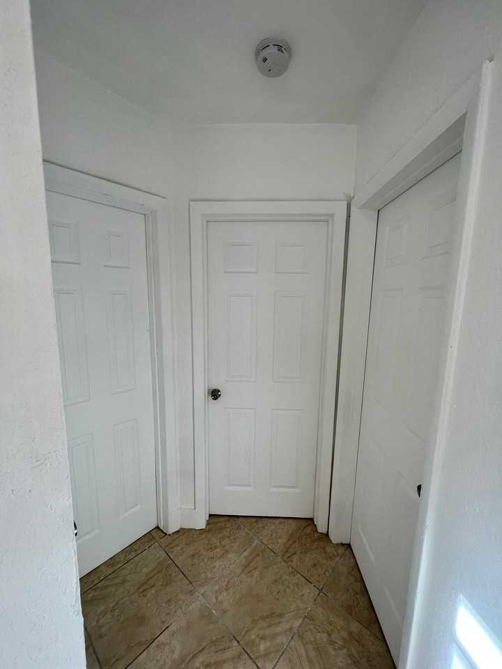 1265 Sharazad Boulevard - Photo 4 of 29