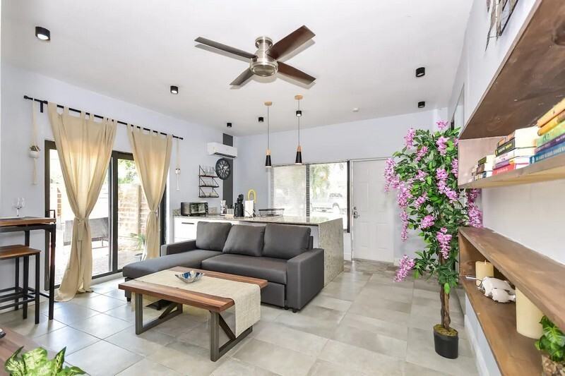 824 NE 4 ST, LLC - Photo 2 of 50