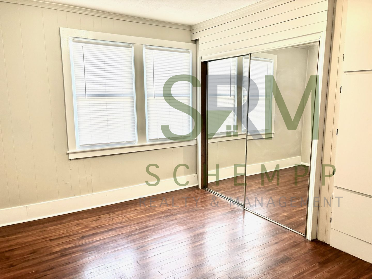 1443 Lillian Ave - Photo 5 of 11