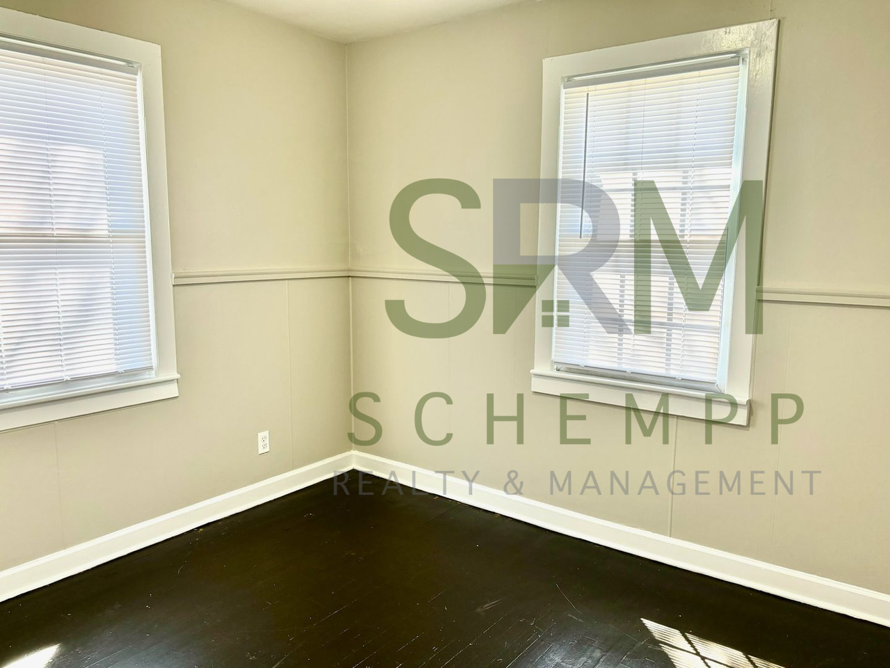 1443 Lillian Ave - Photo 7 of 11