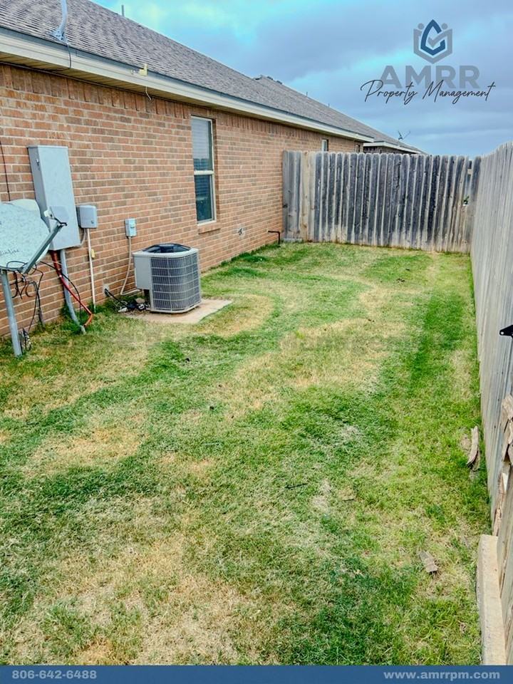 2707 113th St - Photo 2 of 2