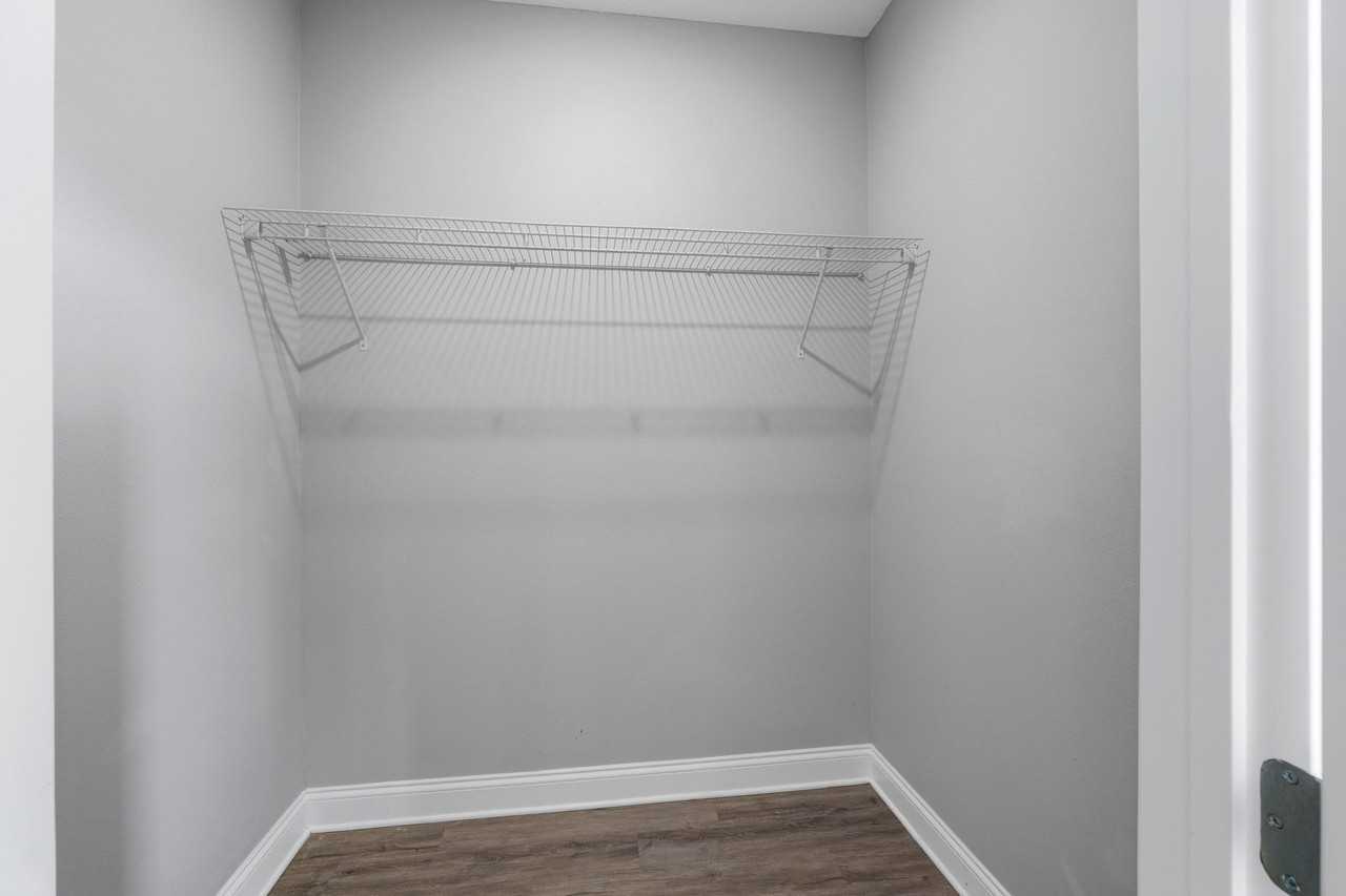 314 Colonade Court Unit B - Photo 7 of 20