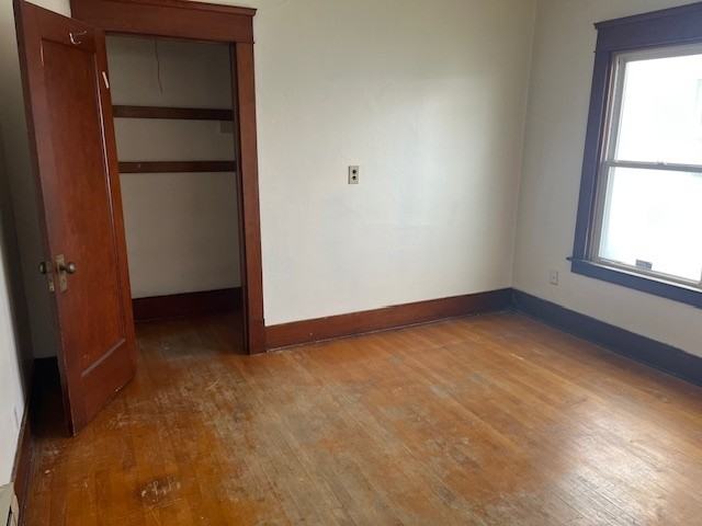 1619 4th St S - Photo 4 of 6